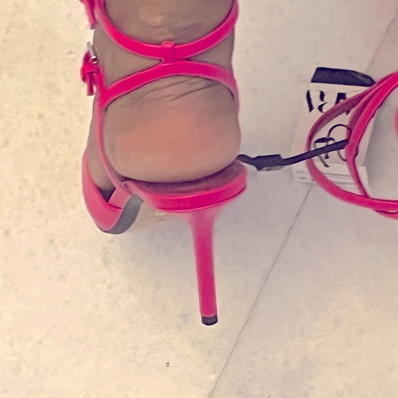 NWT Zara designed pink shoes with ankle strap with matching handbag . - Picture 9 of 13
